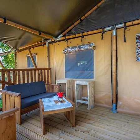 Agriturismo Tenuta Regina - Glamping Luxury Lodges And Apartments Palazzolo dello Stella Екстериор снимка