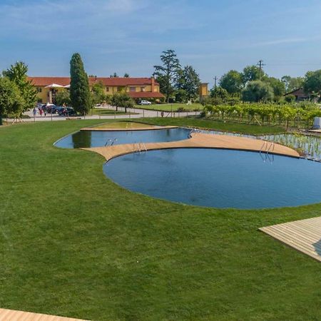 Agriturismo Tenuta Regina - Glamping Luxury Lodges And Apartments Palazzolo dello Stella Екстериор снимка