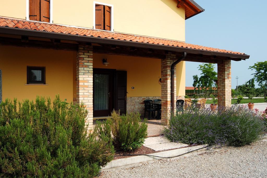 Agriturismo Tenuta Regina - Glamping Luxury Lodges And Apartments Palazzolo dello Stella Екстериор снимка