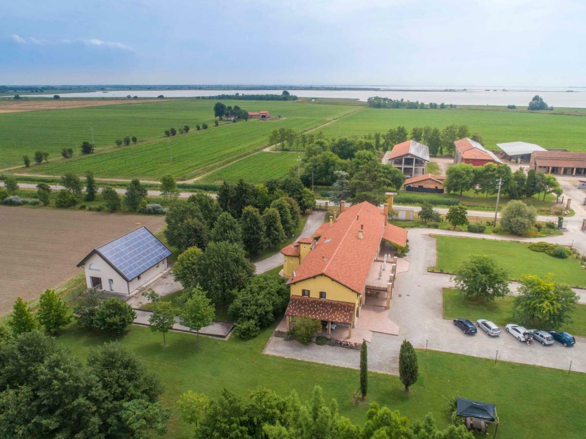 Agriturismo Tenuta Regina - Glamping Luxury Lodges And Apartments Palazzolo dello Stella Екстериор снимка