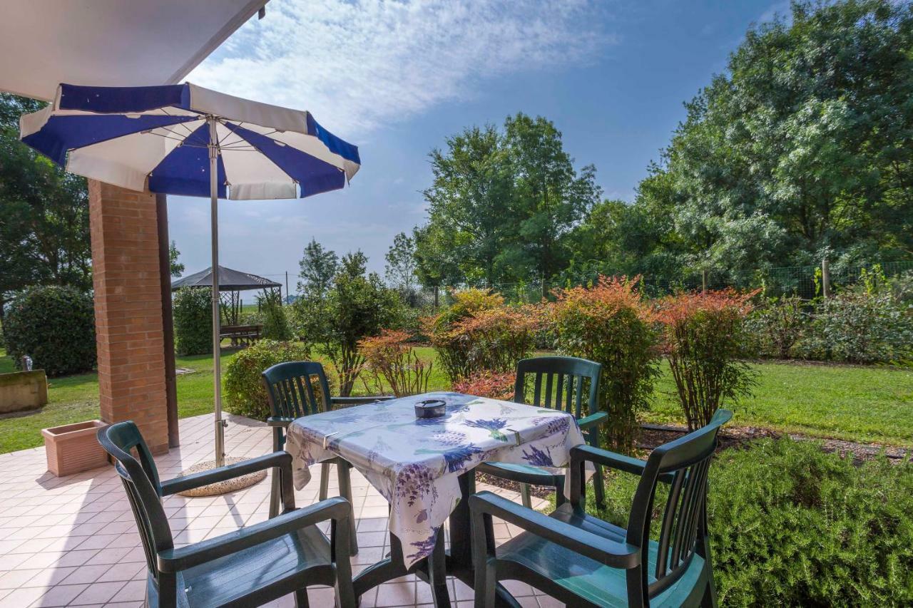 Agriturismo Tenuta Regina - Glamping Luxury Lodges And Apartments Palazzolo dello Stella Екстериор снимка