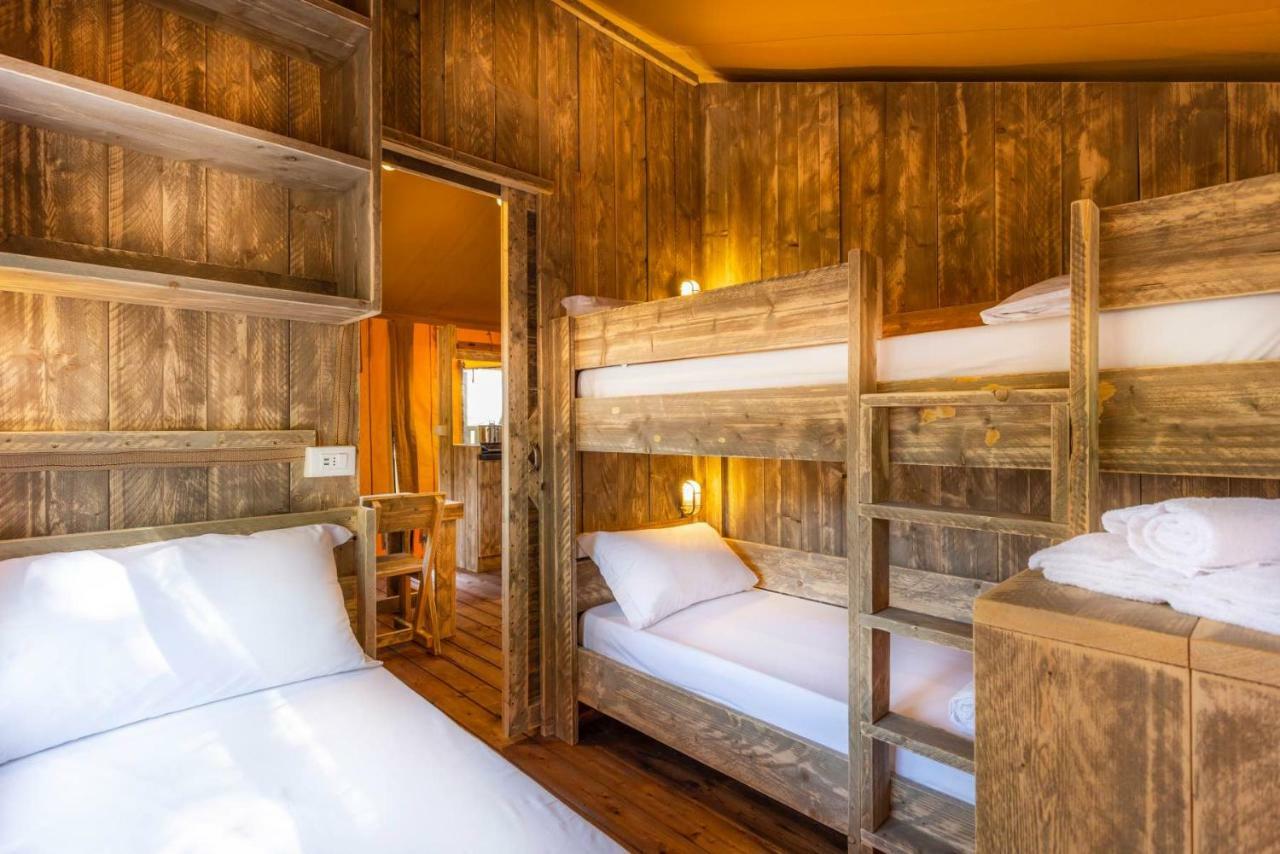 Agriturismo Tenuta Regina - Glamping Luxury Lodges And Apartments Palazzolo dello Stella Екстериор снимка