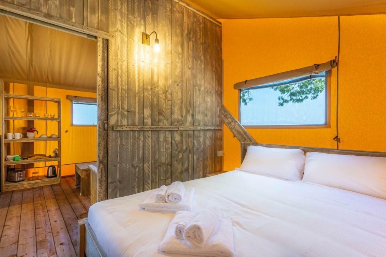 Agriturismo Tenuta Regina - Glamping Luxury Lodges And Apartments Palazzolo dello Stella Екстериор снимка