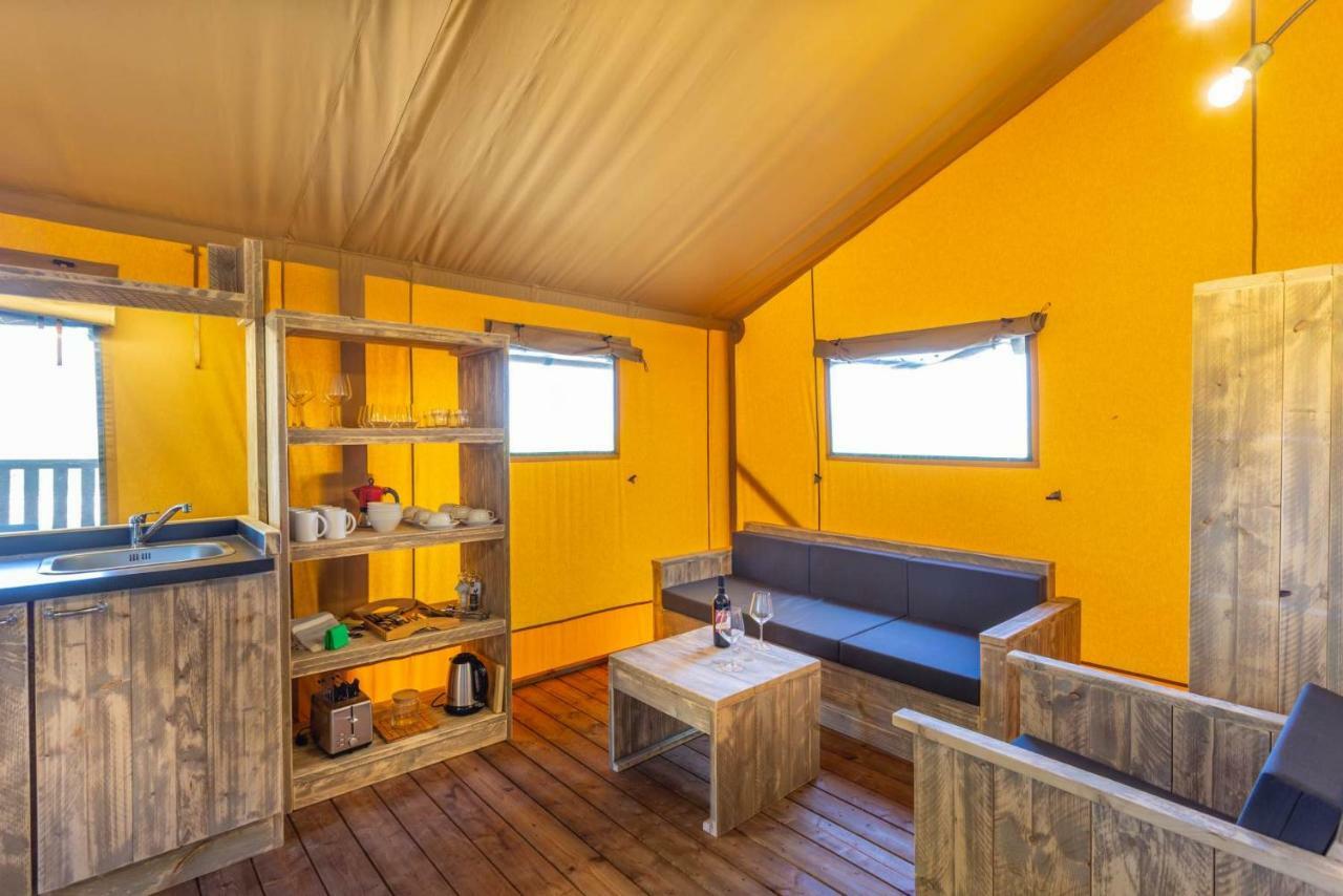 Agriturismo Tenuta Regina - Glamping Luxury Lodges And Apartments Palazzolo dello Stella Екстериор снимка