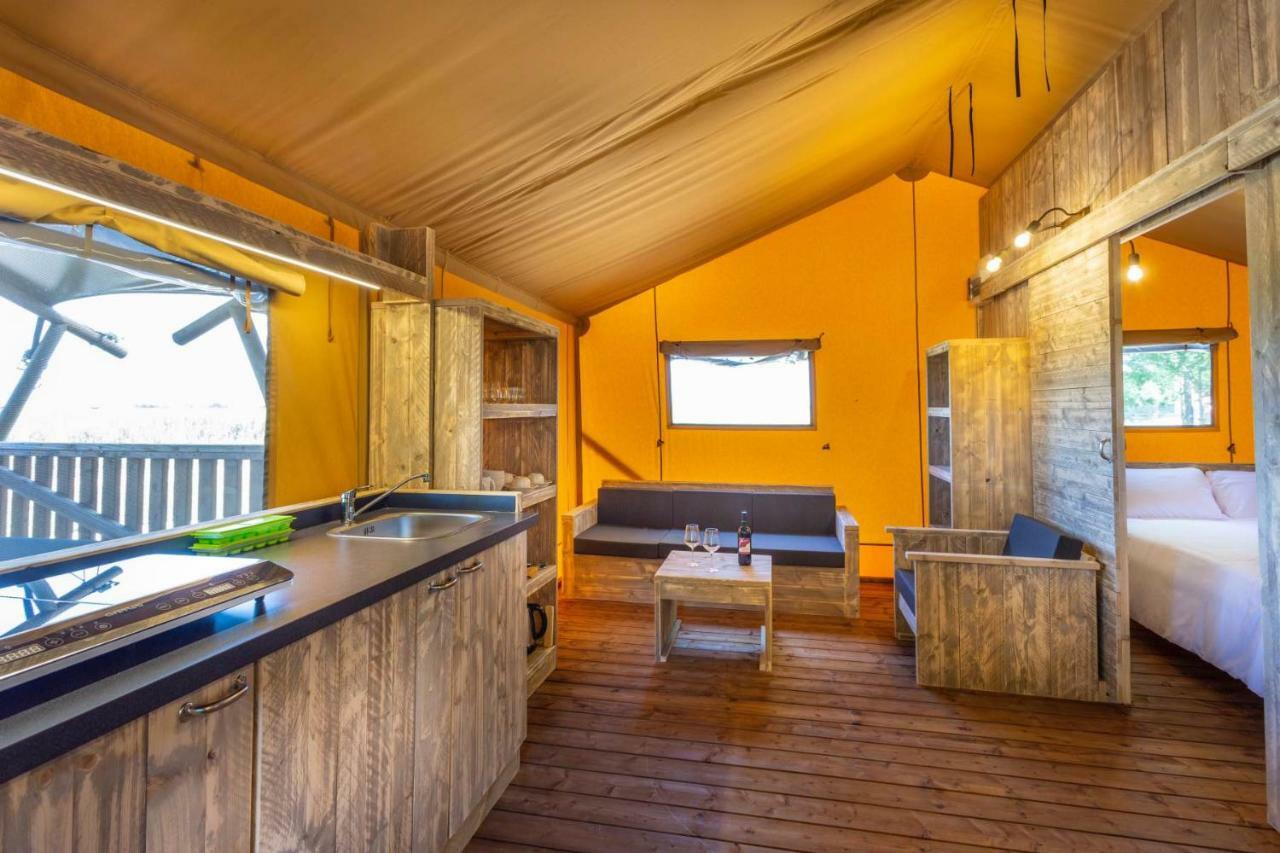 Agriturismo Tenuta Regina - Glamping Luxury Lodges And Apartments Palazzolo dello Stella Екстериор снимка
