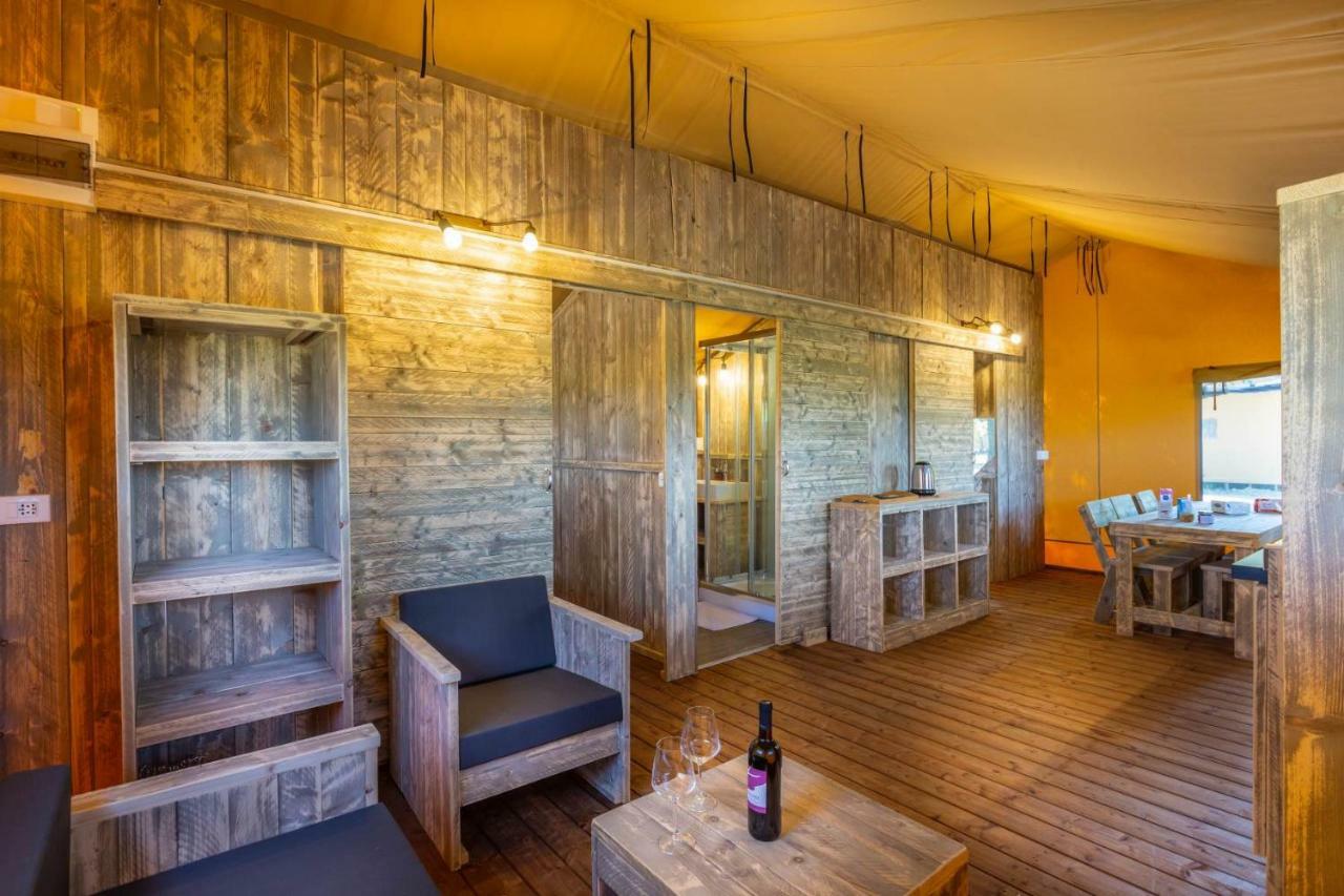 Agriturismo Tenuta Regina - Glamping Luxury Lodges And Apartments Palazzolo dello Stella Екстериор снимка